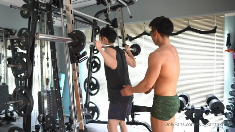 RYO gets trained by coach Pistons in the gym - Wanke Video