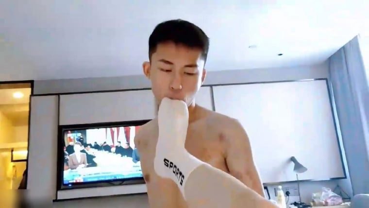 Zhao Qiansui was fucked without an umbrella and happily ate the essence - Wanke Video