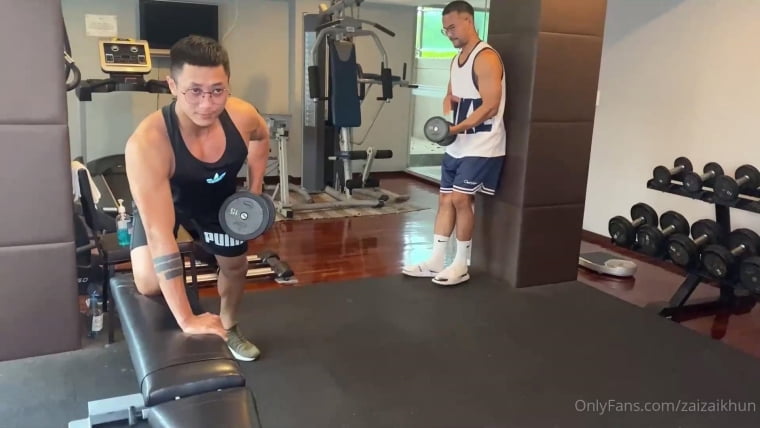 Super value huge penis in the gym without umbrella ZAIZAIKHUN & BARON——Wanke Video